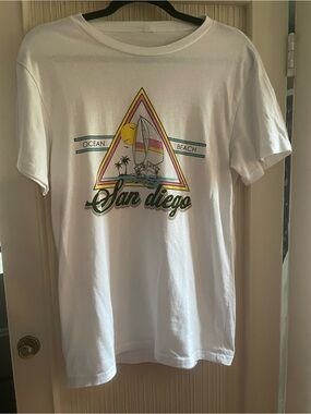 White San Diego Vintage Graphic Tee - Ocean Beach Sail Design